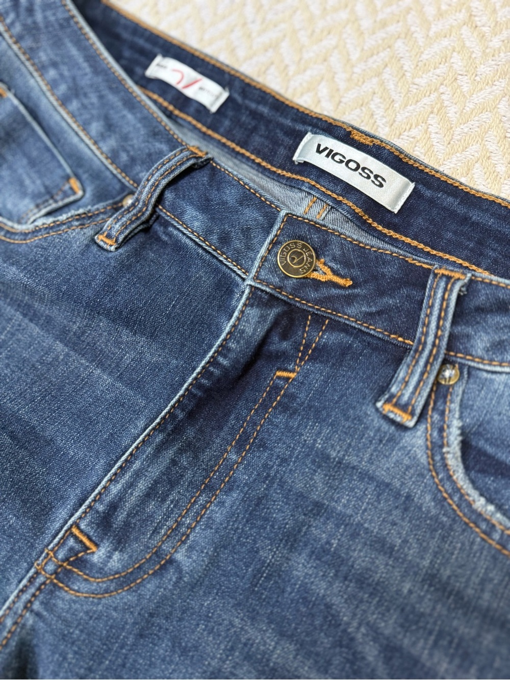 Vigoss Jagger Mid Rise Bootcut Jeans 32 P01957A Classic Wash